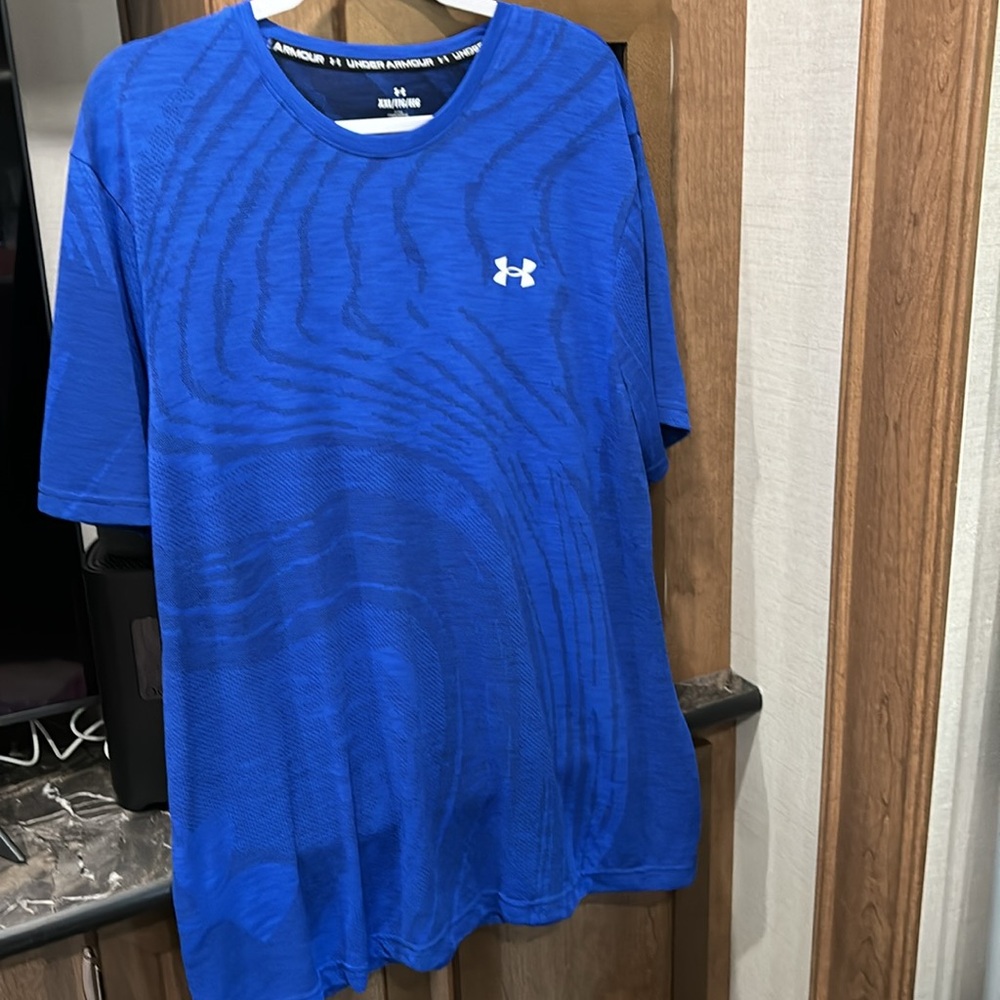 New Men’s Under Armour Tshirt